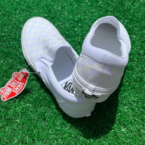 Vans Classic Checkerboard Slip On - Picture 4 of 5